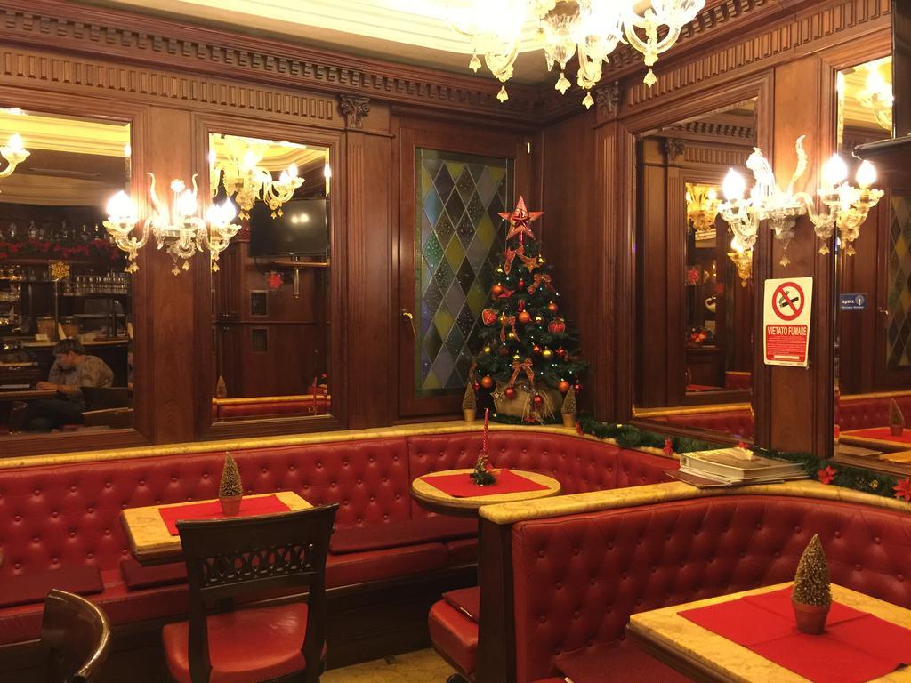 Hotel Lux Venesia Bagian luar foto